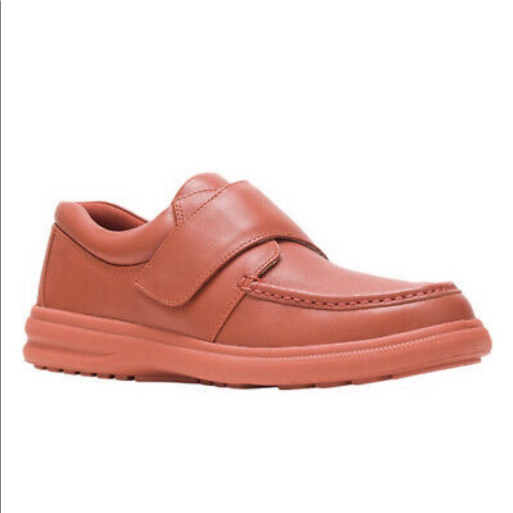 NIB Men’s Gil Hush Puppies